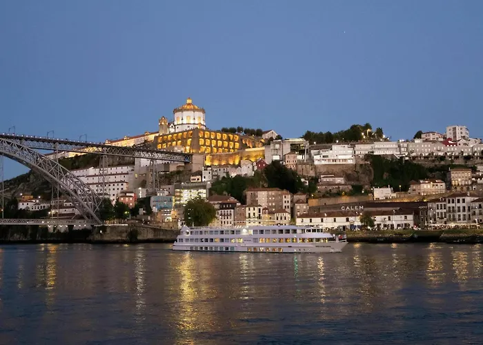 With Balcony In Lejlighed