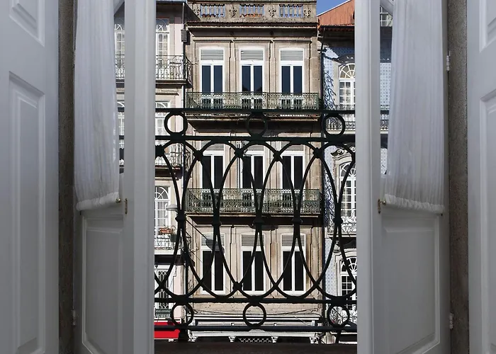 With Balcony In * Πόρτο