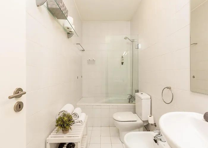 With Balcony In Διαμέρισμα